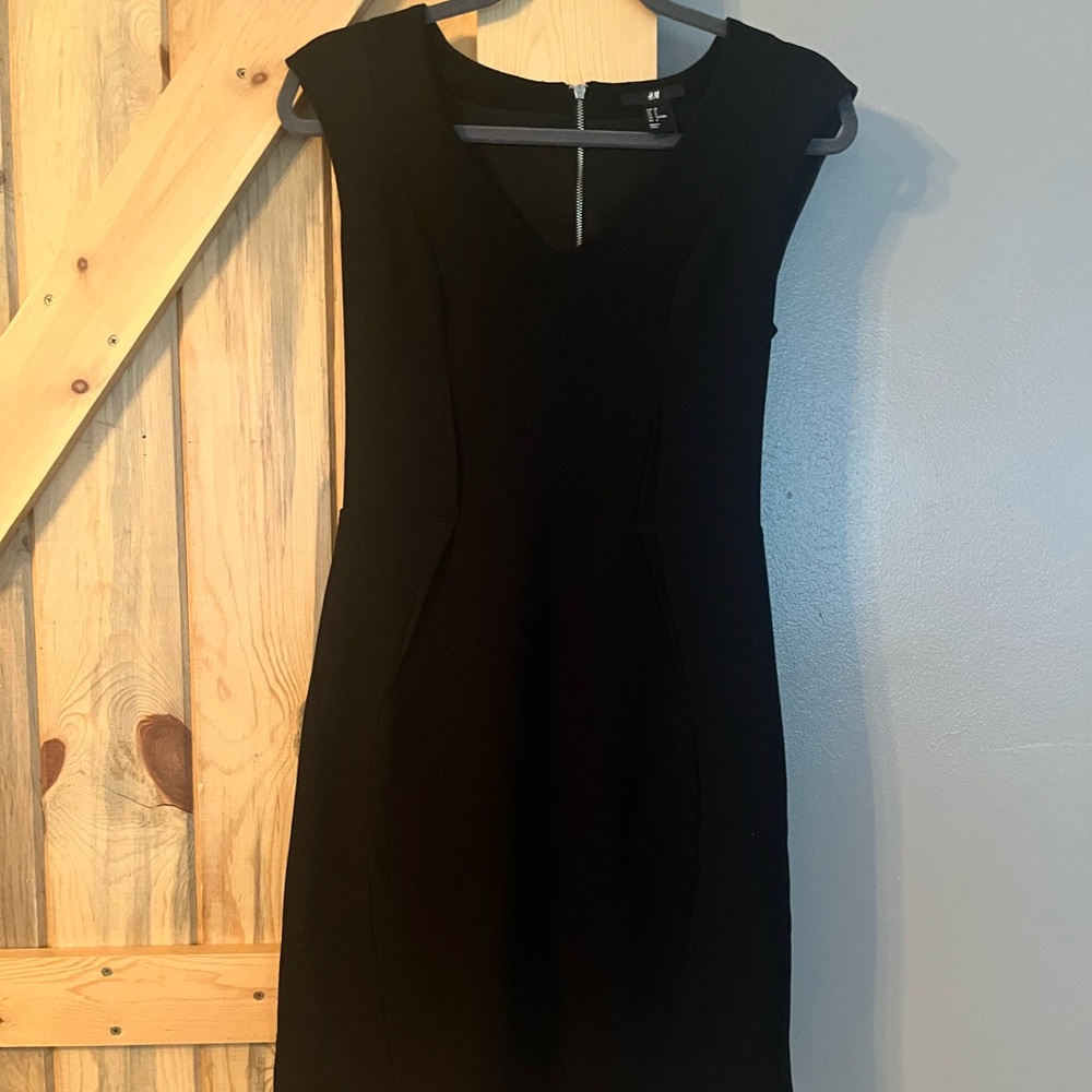 H&M black corporate dress.